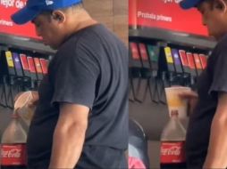 En un clip de apenas nueve segundos de duración, se aprecia la manera en que el hombre rellena su botella. ESPECIAL/CAPTURA DE VIDEO