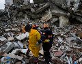 El terremoto en Turquía fue de magnitud 7.8, por lo que ha dejado miles de muertos.AP