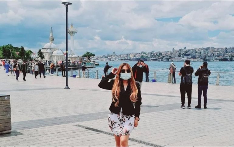 Karen es originaria de Pachuca, Hidalgo, y vive en Estambul. SUN