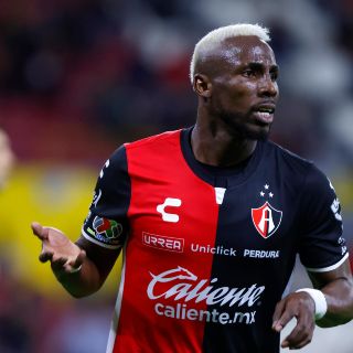 Julián Quiñones, entre algodones con Atlas