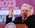 López Obrador mencionó que no ha visto el video pero que hay interés por igualarlos con el bloque conservador. EFE / I. Esquivel