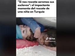 Protegió la cabeza de su hermano por 17 horas antes de ser rescatados. ESPECIAL