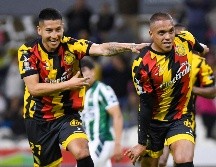 Alonso Hernández (derecha) hizo el gol al minuto 85. IMAGO7/S. Bautista