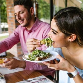 5 datos que quizás no sabías sobre la saliva y cómo pueden llevarnos a comer mejor