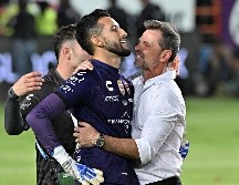 Camilo Vargas ve con buenos ojos que el ex entrenador de los rojinegros, quien fuera bicampeón del futbol mexicano, llegue a la silla de timonel del Tricolor. IMAGO7