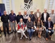 Así, en la cita con medios, intervino Francisco García Martínez, Coordinador de gestión y administración en la Coordinación General de Extensión y Difusión Cultural de la UdeG, a cargo de Igor Lozada, también presente; ambos acompañados por uno de los docentes celebrados, el historiador José María Muriá. EL INFORMADOR / R. Solis