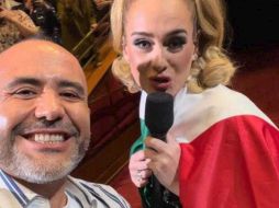 Israel cumplió su sueño de estar con su cantante favorita, Adele. ESPECIAL/Israel Esparza