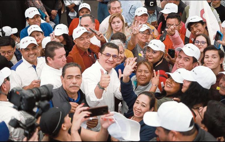 Durante el evento, “Chema” Martínez destacó que busca construir un movimiento que permita alcanzar el bienestar y la pacificación de Jalisco. ESPECIAL
