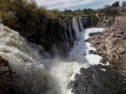 El cuerpo de agua ha causado daños prolongados en los municipios de El Salto y Juanacatlán. EFE