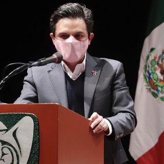 En México hay 610 médicos cubanos distribuidos en 12 Estados, dice Zoé Robledo