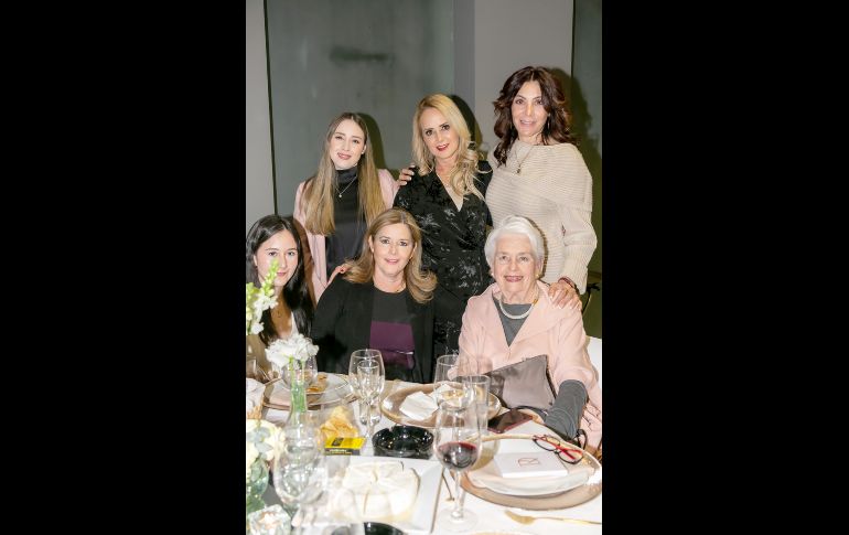 Ana Paula Sánchez, Graciela Pérez Gómez, Cristina Salgado, Rocío Sánchez, Rocío Pérez Gómez y María Martínez Negrete. GENTE BIEN JALISCO/Jorge Soltero