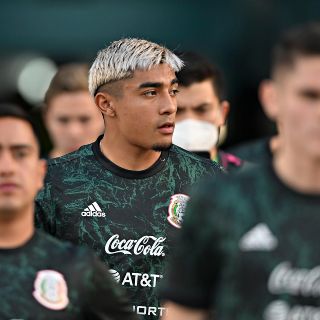 ¡Oficial! Julián Araujo jugará en el Barcelona