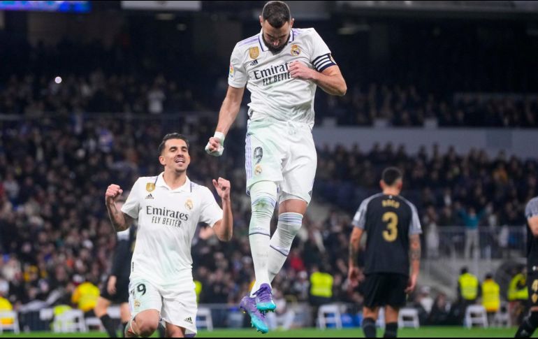 Karim Benzema anotó doblete y llegó a 228 goles con el Real Madrid. AP/Manu Fernandez