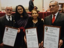 Idolina Cosío Gaona, Presidente Nacional de la Agrupación Gómez Farías, entregó los reconocimientos en el marco de su primer informe. ESPECIAL
