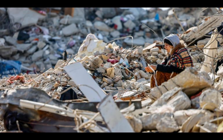 Aún persiste la espera de encontrar más cuerpos con vida. EFE/ Hannibal Hanscheke