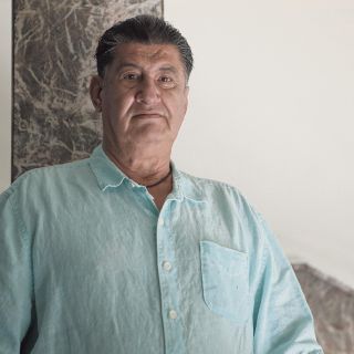Octavio González, el escultor que le da vida a Puerto Vallarta