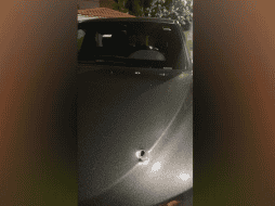 Tras el ataque, el periodista destaca que lo salvó el blindaje de la camioneta que manejaba. FACEBOOK / Ciro Gómez Leyva