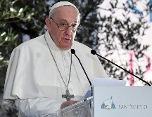 Las limitaciones de Francisco al rito antiguo de la misa indignaron a sus críticos conservadores y tradicionalistas. AFP/ARCHIVO