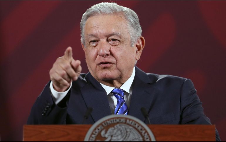 López Obrador acusó que el expresidente Carlos Salinas de Gortari quería un modelo bipartidista. EFE/S. Gutiérrez