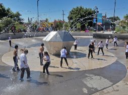 La titular de la Comisión resaltó que ante la pandemia por COVID-19 niños y adolescentes se vieron más expuestos a conocer las complicaciones médicas de la población y a padecer rezagos educativos. EL INFORMADOR / ARCHIVO