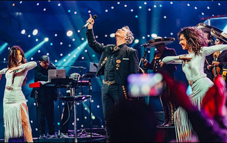 Alejandro Fernández hizo un recorrido de sus mejores canciones. CORTESÍA/ Universal Music