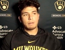 Luis Urías reconoció que siente algo especial por jugar contra el equipo estadounidense. Twitter/@MLB_Mexico