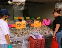 Autoridades comenzaron un operativo de inspección en el Mercado del Mar. EL INFORMADOR/ ARTURO NAVARRO