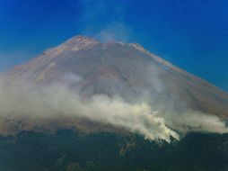 El Popocatépetl presenta emisión constante de vapor de agua, gases volcánicos y ligeras cantidades de ceniza con dirección al norte. EFE/ARCHIVO