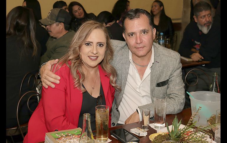 Gloria Escamilla y Rodrigo Conmpean. GENTE BIEN JALISCO/Christian Pérez