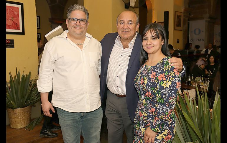 Bernardo Rubio, Juan Casados y Denisse Beltrán. GENTE BIEN JALISCO/Christian Pérez