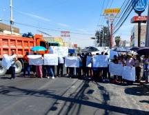 En Avenida Concepción, en Tlajomulco, alrededor de 30 personas se reunieron en exigencia de una explicación. ESPECIAL