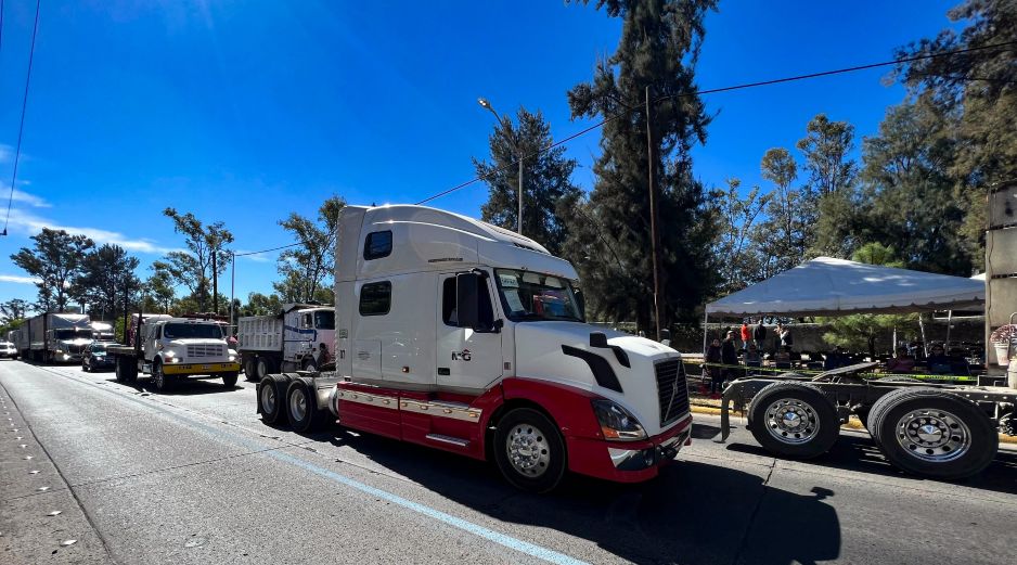 El miércoles se manifestaron transportistas en Guadalajara y otras partes del país. EL INFORMADOR/ ARTURO NAVARRO