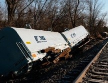 El total de vagones que se descarrilaron fueron 38. 11 de ellos contenían materiales peligrosos. GETTY IMAGES