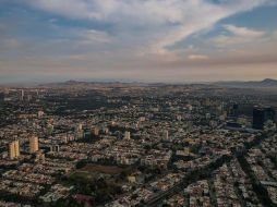 La estación Las Águilas, a las 12:00 horas reportaba una calidad del aire “extremadamente mala”, con 152 puntos IMECA, mientras que en Loma Dorada y Santa Fe continuaba siendo 