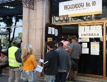 El refrendo vehicular se puede pagar en las oficinas recaudadores, en línea o en el banco EL INFORMADOR/ARCHIVO