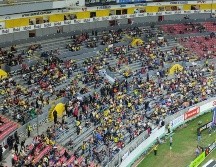 Poco a poco comenzó a ingresar al estadio la barra americanista. INFORMADOR/J. Robles