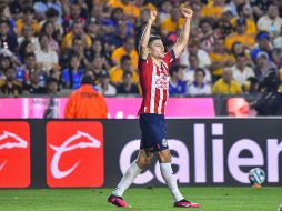 Gilberto Sepúlveda y Ronaldo Cisneros hicieron los goles para Chivas. IMAGO7