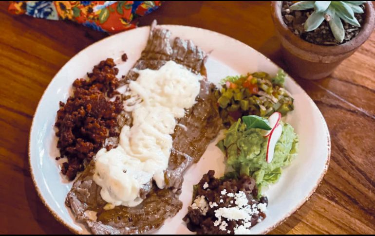 Tasajo del restaurante Las quince letras. Un manjar tradicional que vale la pena degustarse. ESPECIAL