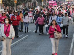 Poco a poco, los manifestantes se encaminan al Zócalo capitalino. SUN/F. Rojas