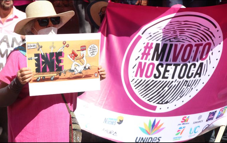 El INE aseguró que ningún integrante del Servicio Profesional Electoral fue orador ni organizador de la movilización. SUN