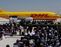 Frente a directivos, López Obrador agradeció a DHL el haber ayudado en los momentos más difíciles de la pandemia de COVID-19 al transportar vacunas en sus aviones. SUN/D. Sánchez