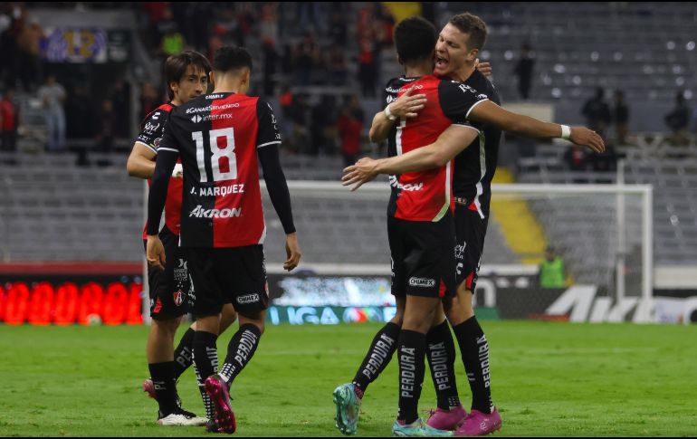 Edison Flores y Ozziel Herrera se recuperaron de sus respectivas lesiones. IMAGO7/Archivo