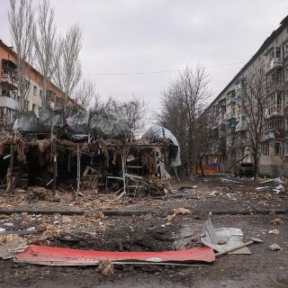 Ucrania supera el invierno tras cortes de luz debido a ataques rusos