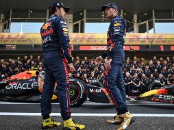 Checo Pérez, quien buscará llegar a los más alto en la temporada, dejó una importante advertencia para el neerlandés, que ha sido criticado por su falta de compañerismo en Red Bull. AFP / ARCHIVO