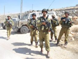 El ejército israelí detuvo a tres palestinos. AP