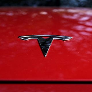 Samuel García revela cuándo podría estar lista la planta en Nuevo León