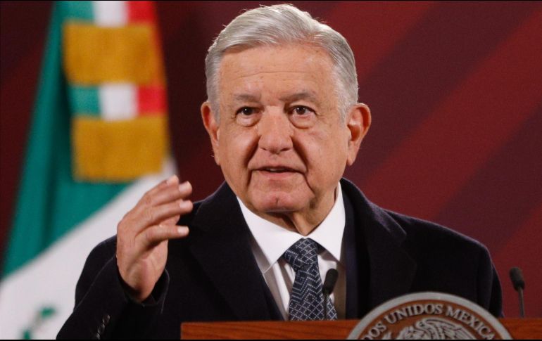 López Obrador comentó que a Peña Nieto lo traicionaron  y lo convirtieron durante un tiempo en ''el payaso de las cachetadas''. EFE / ARCHIVO