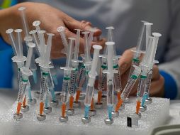 La OMS lamentó que se persista en politizar las investigaciones que se hacen para saber cómo se inicio la emergencia sanitaria por el COVID. AP/ARCHIVO