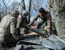 Estados Unidos apoyará con armas y municiones a Ucrania. AP