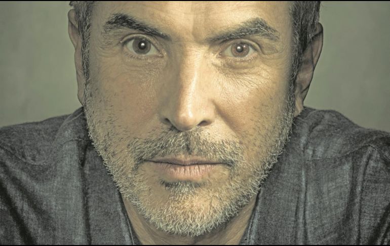 Alfonso Cuarón pugna por películas que se desarrollen con el idioma original de la producción. EFE